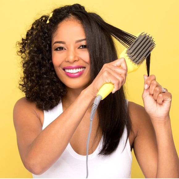 Drybar The Brush Crush Heated Straightening Brush | One Step Hair Straightener B - Picture 2 of 3